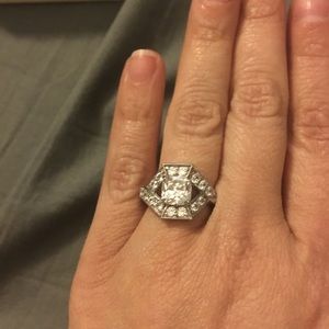 Pretty CZ ring, 💥 last call 💥